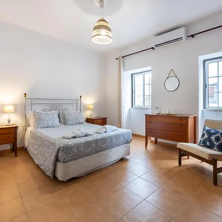 3 Marias Garden House B&B-2