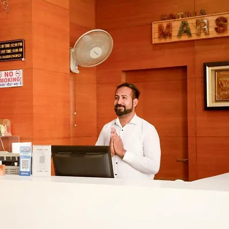 Ecko Lite Mars Hotel - 4 Minute Away From Golden Temple-3