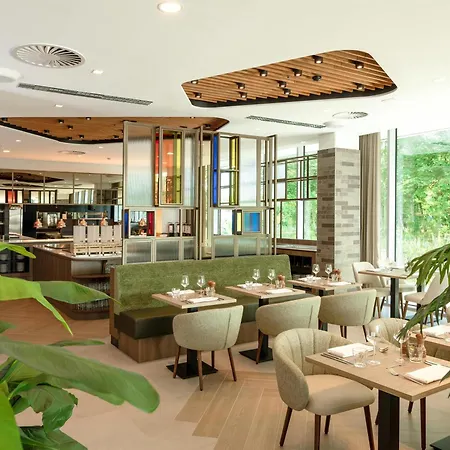 Hilton Garden Inn Brussels Airport-3