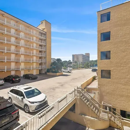 Capital O Sunset Waves Hotel Myrtle Beach Oceanfront-3