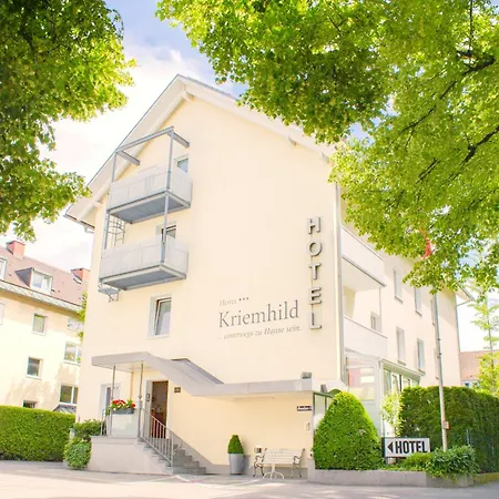 Hotel Kriemhild Am Hirschgarten-2