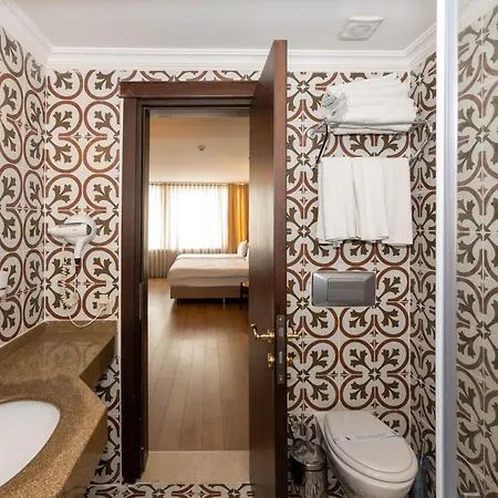 Pera Rose Hotel & Spa-3