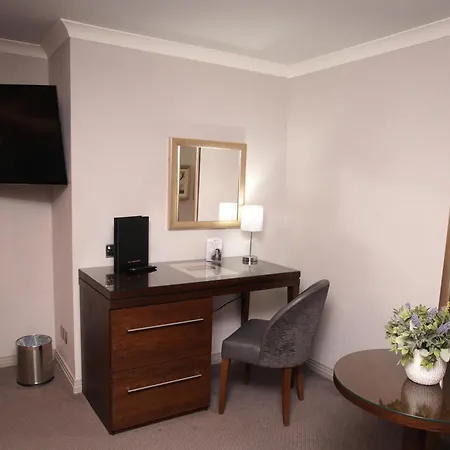 Golden Lion Hotel-2