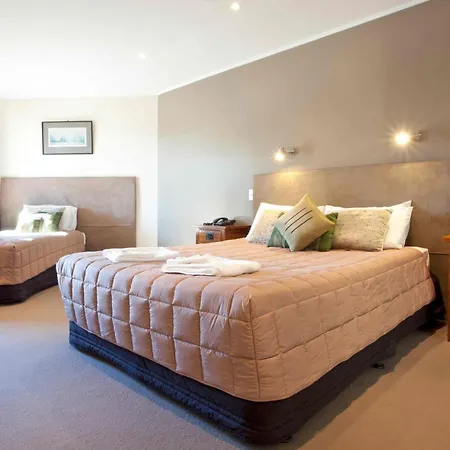 Auckland Airport Kiwi Hotel-3