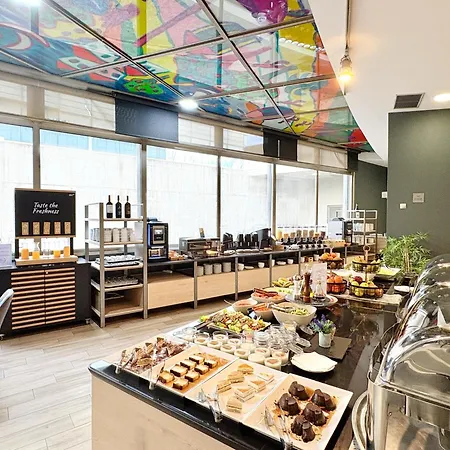 Eurohotel Barcelona Granvia Fira-3