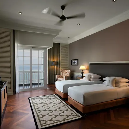 Eastern & Oriental Hotel-3