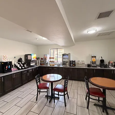 Garner Hotel Albuquerque West By Ihg-3