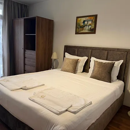 Elegant Lux Hotel-2