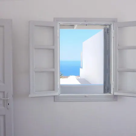 Phaos Santorini Suites-2