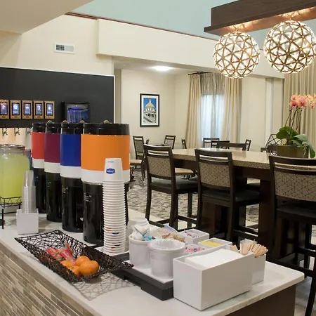 Hampton Inn & Suites Denver-Speer Boulevard-3