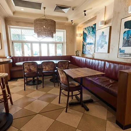Coogee Bay Boutique Hotel-2
