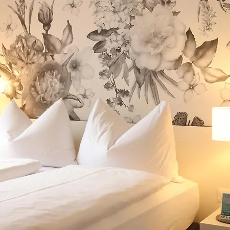 Hotel Vitznauerhof - Lifestyle Hideaway At Lake Lucerne-3