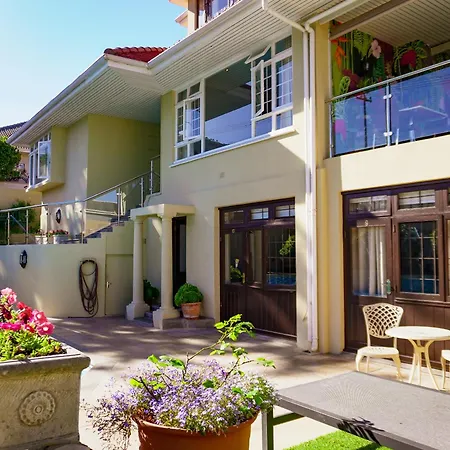 Sundown Manor Guest House-2