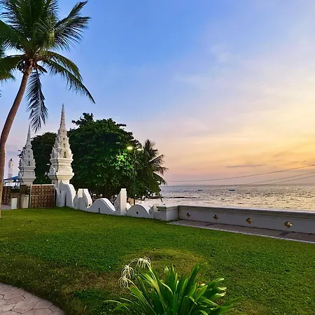 The Heritage Pattaya Beachfront Resort-3