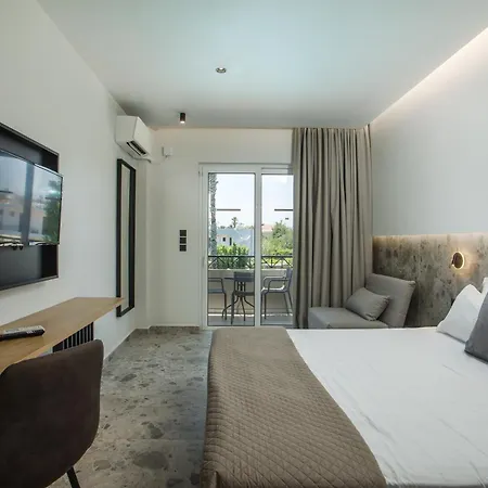 Dias Studios & Suites-2