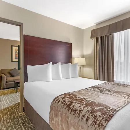 Best Western Plus Pembina Inn & Suites-2