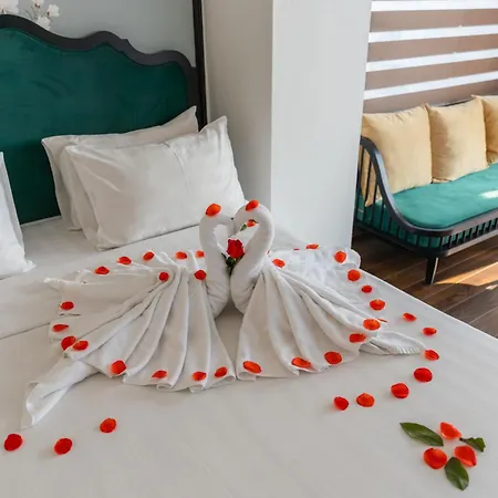 Hanoi House Hotel & Travel-2