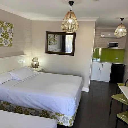 Country Leisure Motor Inn-2