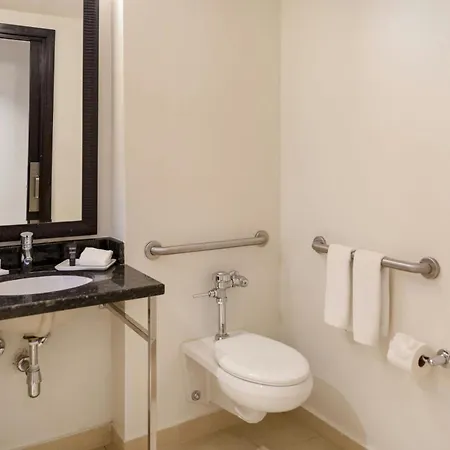 Courtyard By Marriott Panama Metromall-3
