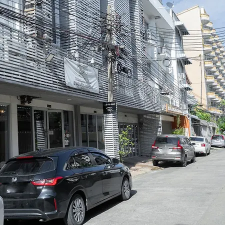 Ratchadamnoen Residence-2