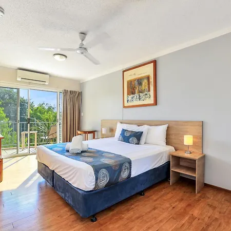 Cullen Bay Resorts-3
