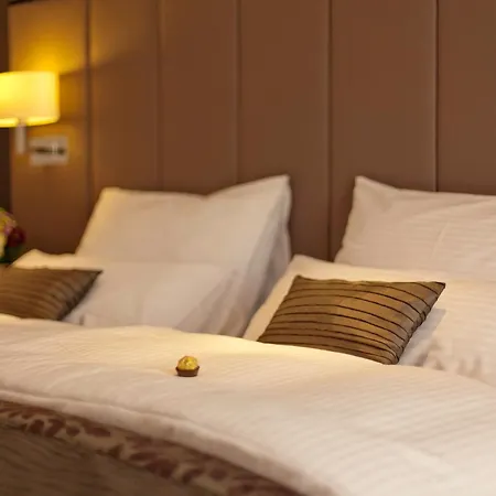 Favor Hotel Koenigsallee-2