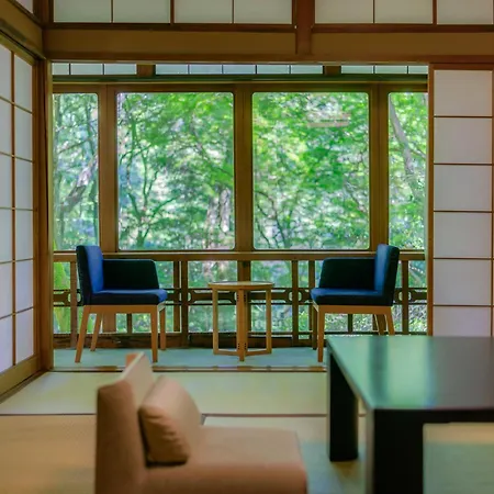 Nara Kasugaokuyama Tsukihitei-3