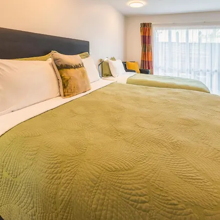 Tussock Peak Lodge-2