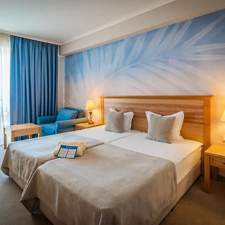 Dit Majestic Beach Resort-3
