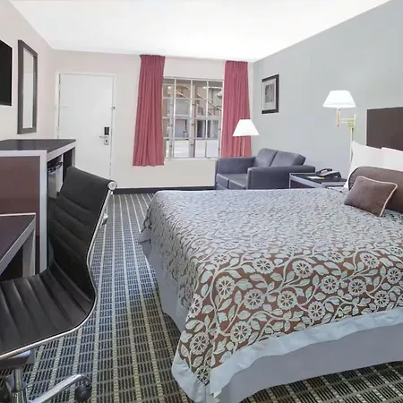 Days Inn By Wyndham Market Center Dallas Love Field-2