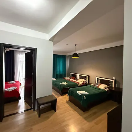 Hotel Hills-2