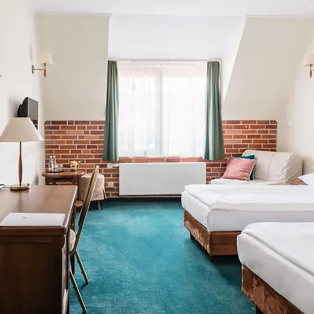 Hotel Szymbark-3