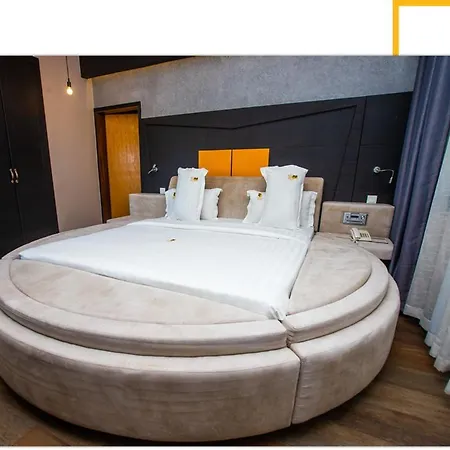 Gold Crest Hotel-2