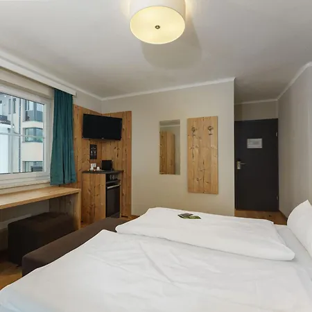 Landhaus Hubertus Wellness & Breakfast-2