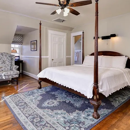 Cedars Of Williamsburg Bed & Breakfast-2