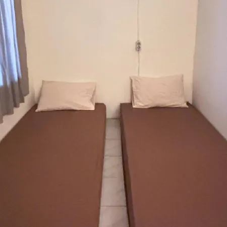 Bunk Bed And Breakfast-3