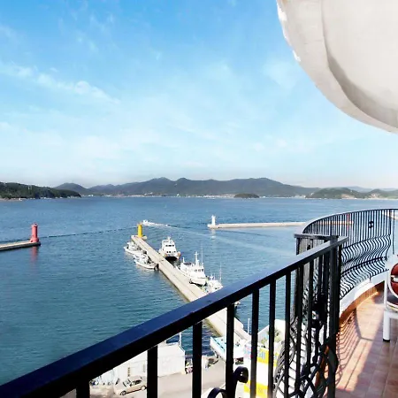 Tongyeong Bay Condo Hotel-3
