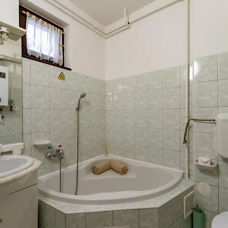 Erika Apartmanhaz-2