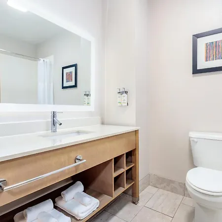 Holiday Inn Express & Suites Memphis Arpt Elvis Presley Blv By Ihg-2