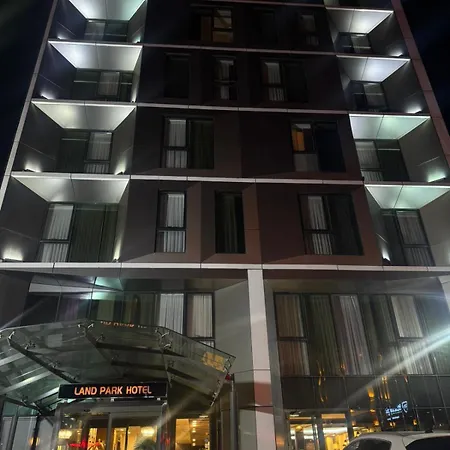 Land Park Hotel-2