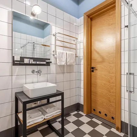 Ribas Rooms Ferenc Lviv-3