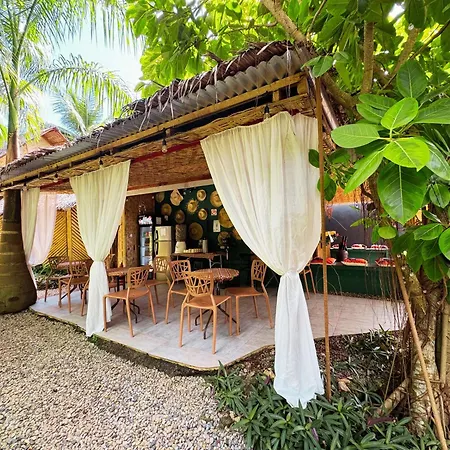 Nautilus Resort Hostel & Hammocks-3