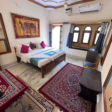 Golden Villa-3
