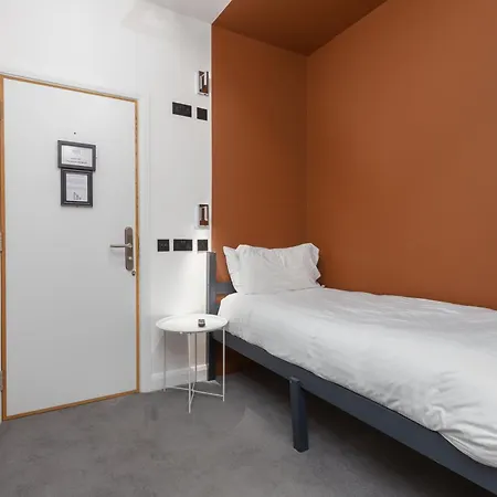 Art B&B-3