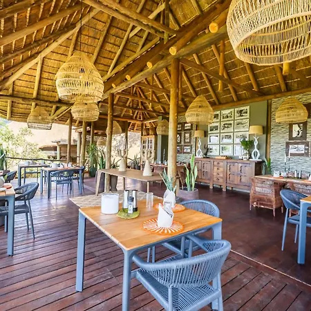 Buffalo Ridge Safari Lodge-3