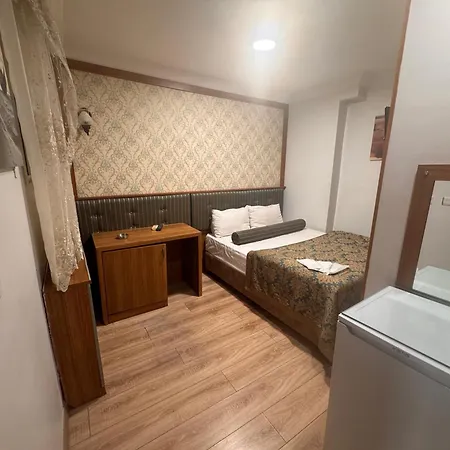 Gross Hotel-3