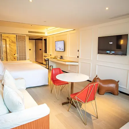 Yoho Treasure Island Hotel-3