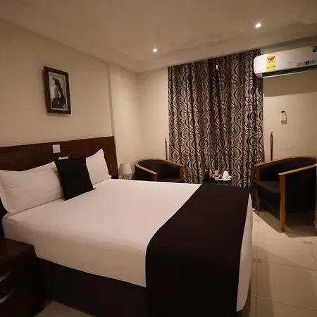 Airport West Hotel-3