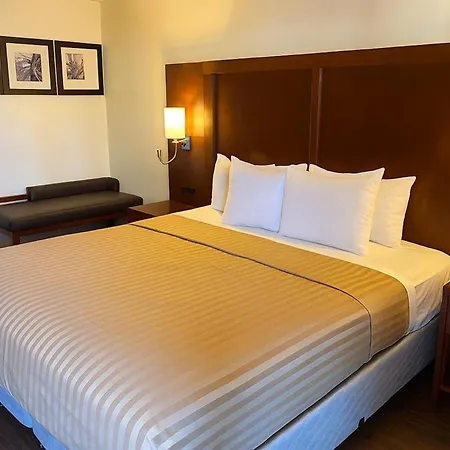 Valley Inn-3