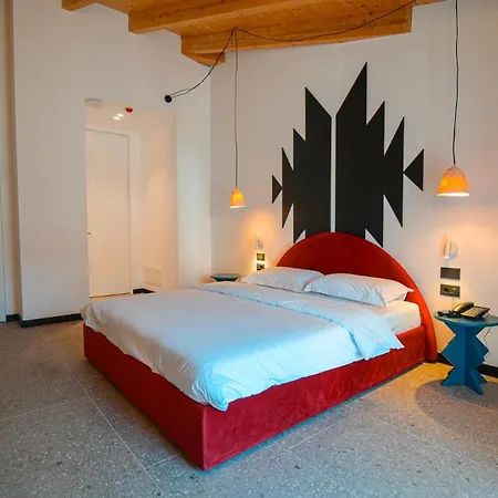Bazaar Hotel-2